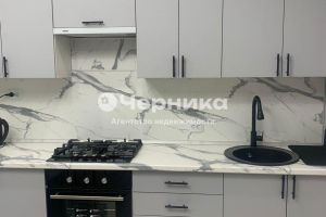 Продам квартиру 1 комнатную с общей площадью 38м2, 4/6 эт., на улице Пирогова, г. Пятигорск, Ставропольский край, Россия, агентство АН Черника