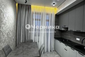 Продам квартиру 2-х комнатную с общей площадью 83м2, 5/13 эт., на улице Власова, г. Пятигорск, Ставропольский край, Россия, агентство АН Черника