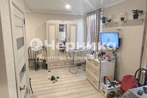 Продам квартиру 2-х комнатную с общей площадью 39м2, 1/2 эт., на улице Пок аликоновка прямая, г. Кисловодск, Ставропольский край, Россия, агентство АН Черника