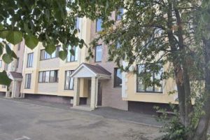 Продам квартиру 1 комнатную с общей площадью 33м2, 3/3 эт., на улице Болгарская, г. Пок ный, Краснодарский край, Россия, агентство JCat