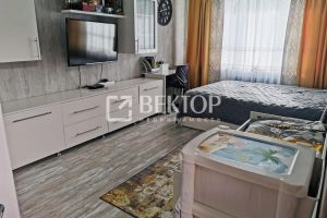 Продам квартиру 2-х комнатную с общей площадью 53.2м2, 1/5 эт., на улице Карла либкнехта, г. Нерехта, Костромская обл., Россия, агентство Вектор