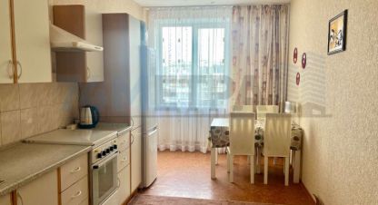 Снять квартиру 2-х комнатную, 108 кв. м., Россия, г. Челябинск. Фотография №8