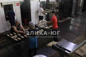Продам торговое помещение с общей площадью 1000м2, на улице Колхозная, г. Пгт джубга, Краснодарский край, Россия, агентство АН "Солнечный берег"