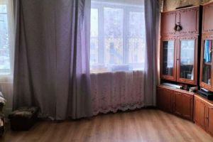 Продам квартиру 3-х комнатную с общей площадью 72.6м2, 3/5 эт., на улице Октябрьская, г. Снежногорск, Мурманская обл., Россия, агентство JCat
