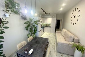 Продам квартиру 2-х комнатную с общей площадью 72.2м2, 3/4 эт., на улице Поликарпова ул, г. Анапа, Краснодарский край, Россия, агентство Интернет-партнер