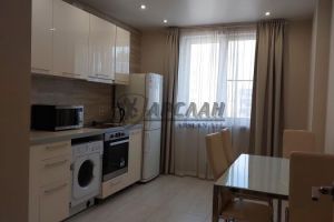 Продам квартиру 1 комнатную с общей площадью 41м2, 17/19 эт., на улице Алексея козина, г. Казань, Татарстан респ., Россия, агентство Арслан