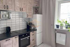 Продам квартиру 1 комнатную с общей площадью 36.3м2, 9/10 эт., на улице Австрийская, г. Кудрово, Ленинградская обл., Россия, агентство Адресат