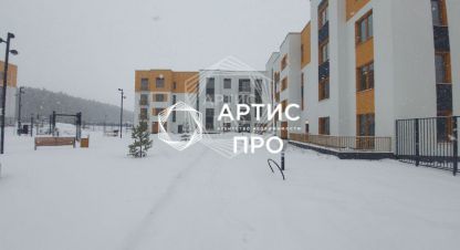 Продам квартиру 1 комнатную с общей площадью 49.7м2, 2/4 эт., на улице Абрикосовая, г. Екатеринбург, Свердловская обл., Россия, агентство Артис Про. Фотография №1