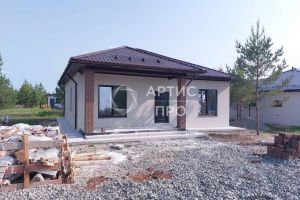 Продам дом 4-х комнатный с общей площадью 123.4м2, на улице Лебедева, г. Зелёные кварталы, Свердловская обл., Россия, агентство Артис Про