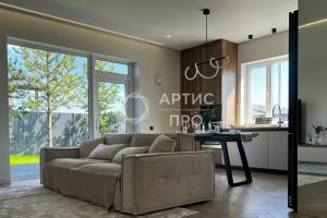 Продам дом 4-х комнатный с общей площадью 124м2, на улице Лебедева, г. Зелёные кварталы, Свердловская обл., Россия, агентство Артис Про