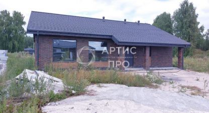 Продам дом 4-х комнатный с общей площадью 180м2, на улице Врубеля, г. Кадниково, Свердловская обл., Россия, агентство Артис Про. Фотография №1