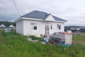 Продам дом 4-х комнатный с общей площадью 90м2, на улице Старателей, г. Курганово, Свердловская обл., Россия, агентство Артис Про