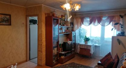 Продам квартиру 3-х комнатную с общей площадью 55.2м2, 5/5 эт., на улице Эмилии алексеевой ул, Октябрьский район, г. Барнаул, Алтайский край, Россия, агентство Миэль офис в Барануле. Фотография №1