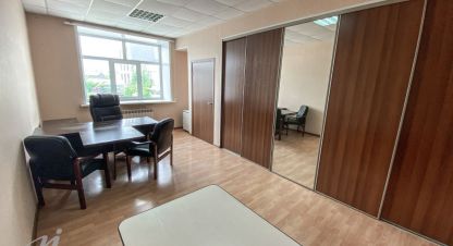 Сдам офисное помещение с общей площадью 417м2, на улице Калинина пр-кт, Ленинский район, г. Барнаул, Алтайский край, Россия, агентство Миэль офис в Барануле. Фотография №1