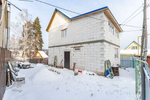 Продам дом 4-х комнатный с общей площадью 104м2, на улице Южный рп, Центральный район, г. Барнаул, Алтайский край, Россия, агентство Миэль офис в Барануле
