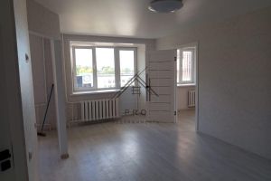 Продам квартиру 2-х комнатную с общей площадью 42.7м2, 4/5 эт., на улице Московский пр-кт, Фрунзенский район, г. Ярославль, Ярославская обл., Россия, агентство PRO недвжимость