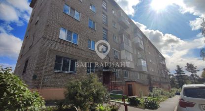 Продам квартиру 1 комнатную с общей площадью 30м2, 4/5 эт., на улице Максима горького, г. Рыбинск, Ярославская обл., Россия, агентство Ваш Вариант. Фотография №1