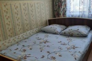 Сдам квартиру 1 комнатную с общей площадью 32м2, 1/5 эт., на улице Пр-кт мира, г. Омск, Омская обл., Россия, агентство Электронный риэлтор
