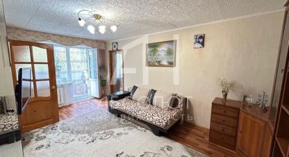 Продам квартиру 2-х комнатную с общей площадью 46.8м2, 4/4 эт., на улице Лермонтова, г. Карабаново, Владимирская обл., Россия, агентство Абсолют. Фотография №1