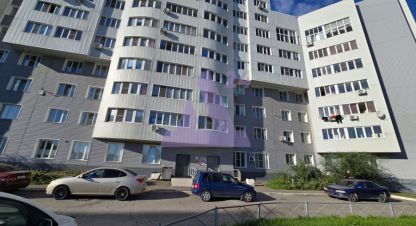 Продам квартиру 2-х комнатную с общей площадью 60.2м2, 10/10 эт., на улице Тракт павловский, Индустриальный район, г. Барнаул, Алтайский край, Россия, агентство АН Династия 24. Фотография №1