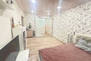 Продам квартиру 2-х комнатную с общей площадью 43.8м2, 8/9 эт., на улице Кустодиева, Выборгский район, г. Санкт-Петербург, Санкт-Петербург, Россия, агентство Адресат