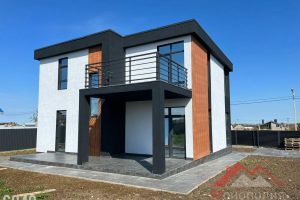 Продам дом 5-ти комнатный с общей площадью 180м2, на улице Ломакина, г. Цибанобалка, Краснодарский край, Россия, агентство Монополия