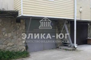 Продам коттедж/дачу 2-х комнатную с общей площадью 69м2, г. Пгт новомихайловский, Краснодарский край, Россия, агентство АН "Солнечный берег"