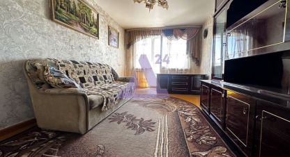 Продам квартиру 3-х комнатную с общей площадью 56.5м2, 5/5 эт., на улице Георгия Исакова, Железнодорожный район, г. Барнаул, Алтайский край, Россия, агентство АН Династия 24. Фотография №1