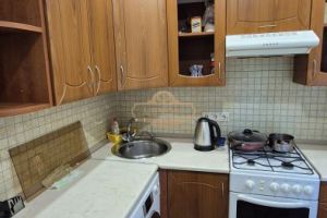Сдам квартиру 4-х комнатную с общей площадью 50м2, 1/5 эт., на улице Ветеранов, Красносельский район, г. Санкт-Петербург, Санкт-Петербург, Россия, агентство Адресат
