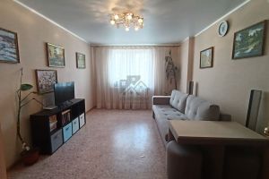 Продам квартиру 1 комнатную с общей площадью 41м2, 13/18 эт., Россия, агентство АН Centroom