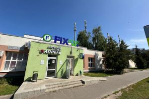 Продам торговое помещение с общей площадью 268м2, на улице Заикина ул, г. Зеленодольск, Татарстан респ., Россия, агентство Интернет-партнер