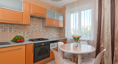Продам квартиру 1 комнатную с общей площадью 37.2м2, 5/5 эт., на улице У громовой ул, Московский район, г. Калининград, Калининградская обл., Россия, агентство Интернет-партнер. Фотография №1