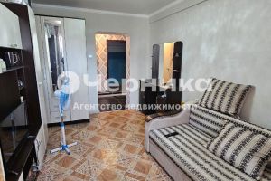 Продам квартиру 1 комнатную с общей площадью 18.5м2, 3/5 эт., на улице Попова, г. Ессентуки, Ставропольский край, Россия, агентство АН Черника