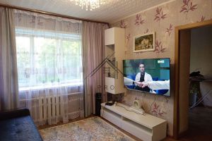 Продам квартиру 2-х комнатную с общей площадью 45м2, 1/2 эт., на улице Центральная, г. Кузнечиха (кузнечихинский со), Ярославская обл., Россия, агентство PRO недвжимость