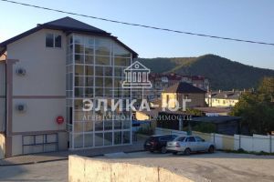 Продам квартиру 1 комнатную с общей площадью 43м2, 4/4 эт., г. Пгт новомихайловский, Краснодарский край, Россия, агентство АН "Солнечный берег"