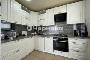 Продам квартиру 3-х комнатную с общей площадью 58.5м2, 5/5 эт., на улице Московская, г. Каменск-Шахтинский, Ростовская обл., Россия, агентство АН Черника