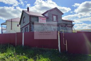 Продам дом 6-ти комнатный с общей площадью 244м2, на улице Красносельская, г. Коттеджный посёлок приуральский, Челябинская обл., Россия, агентство РиоЛюкс