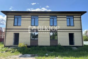 Продам коттедж/дачу 100-ти комнатную с общей площадью 130м2, г. Стрельниково д, Костромская обл., Россия, агентство Вектор