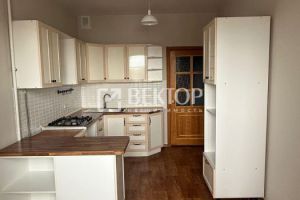 Продам квартиру 2-х комнатную с общей площадью 67м2, 6/9 эт., на улице Войкова, Центральный район, г. Кострома, Костромская обл., Россия, агентство Вектор