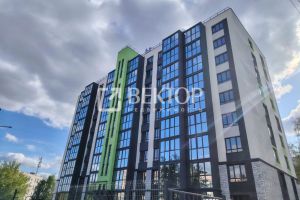 Продам квартиру 2-х комнатную с общей площадью 61м2, 5/9 эт., на улице Мира пр-кт, Центральный район, г. Кострома, Костромская обл., Россия, агентство Вектор