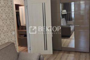 Продам квартиру 2-х комнатную с общей площадью 44.9м2, 3/5 эт., на улице Юности, Ленинский район, г. Ярославль, Ярославская обл., Россия, агентство Вектор