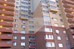 Продам квартиру с общей площадью 28.8м2, 7/26 эт., на улице Университетская Набережная, г. Челябинск, Челябинская обл., Россия, агентство РиоЛюкс