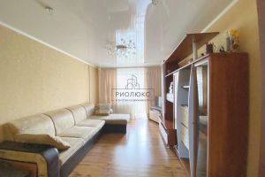 Продам квартиру 3-х комнатную с общей площадью 73м2, 2/9 эт., на улице 50-летия Магнитки, г. Магнитогорск, Челябинская обл., Россия, агентство РиоЛюкс
