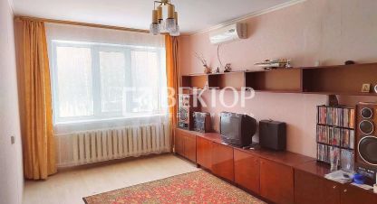 Продам квартиру 3-х комнатную с общей площадью 66м2, 2/5 эт., на улице Мкр давыдовский-1, Центральный район, г. Кострома, Костромская обл., Россия, агентство Вектор. Фотография №1