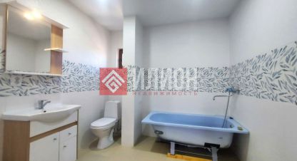 Купить дом 6-ти комнатную, 203.2 кв. м., Россия, г. Троллейбусник-2. Фотография №10