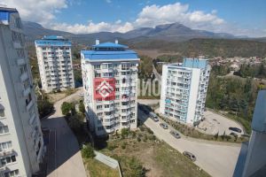 Продам квартиру 1 комнатную с общей площадью 40м2, 2/9 эт., на улице Богдана хмельницкого, г. Алушта , Крым авт. респ., Россия, агентство Илион