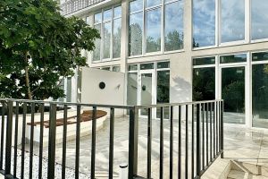 Продам квартиру 3-х комнатную с общей площадью 133.5м2, 1/13 эт., на улице Прибрежная, г. Покского типа партенит, Крым авт. респ., Россия, агентство JCat