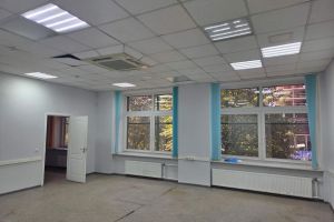 Сдам офисное помещение с общей площадью 64.2м2, на улице Пушкинская, Октябрьский район, г. Ижевск, Удмуртия респ., Россия, агентство JCat