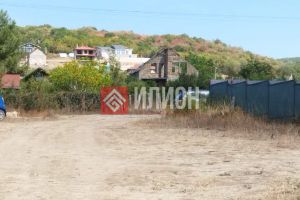 Продам земельный участок, на улице Майская, г. Передовое, Крым авт. респ., Россия, агентство Илион