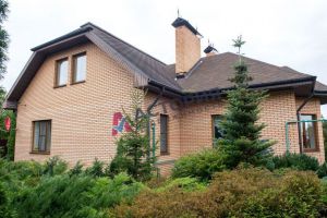 Продам коттедж/дачу 8-ти комнатную с общей площадью 255.7м2, на улице Новая ул, Привокзальный район, г. Хопилово, Тульская обл., Россия, агентство АН Астория Продам коттедж/дачу 8-ти комнатную с общей площадью 255.7м2, на улице Новая ул, Привокзальный район, г. Хопилово, Тульская обл., Россия, агентство АН Астория